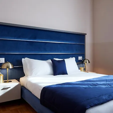 Apartment Retreats Duomo Milan