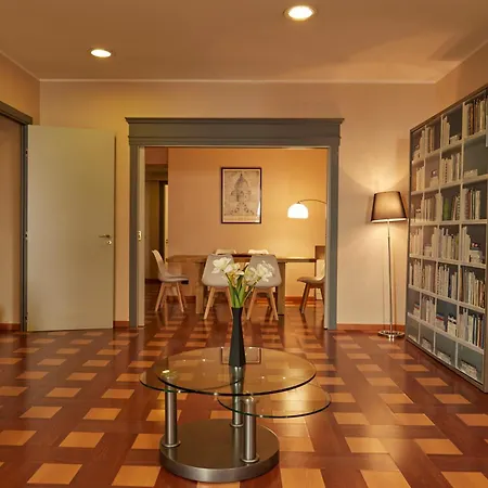 Retreats Duomo Apartment *