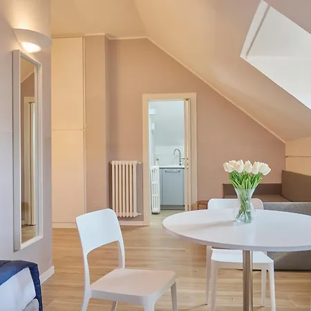 Retreats Duomo Apartment Milan