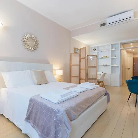 Retreats Duomo Apartment *
