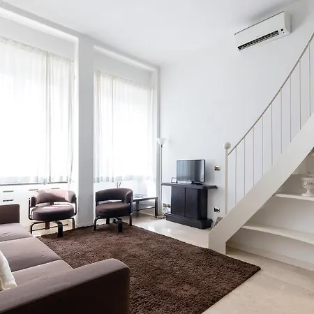 Retreats Duomo Apartment *