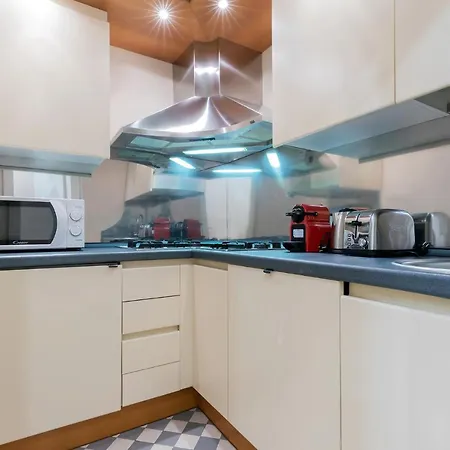 Retreats Duomo Apartment *